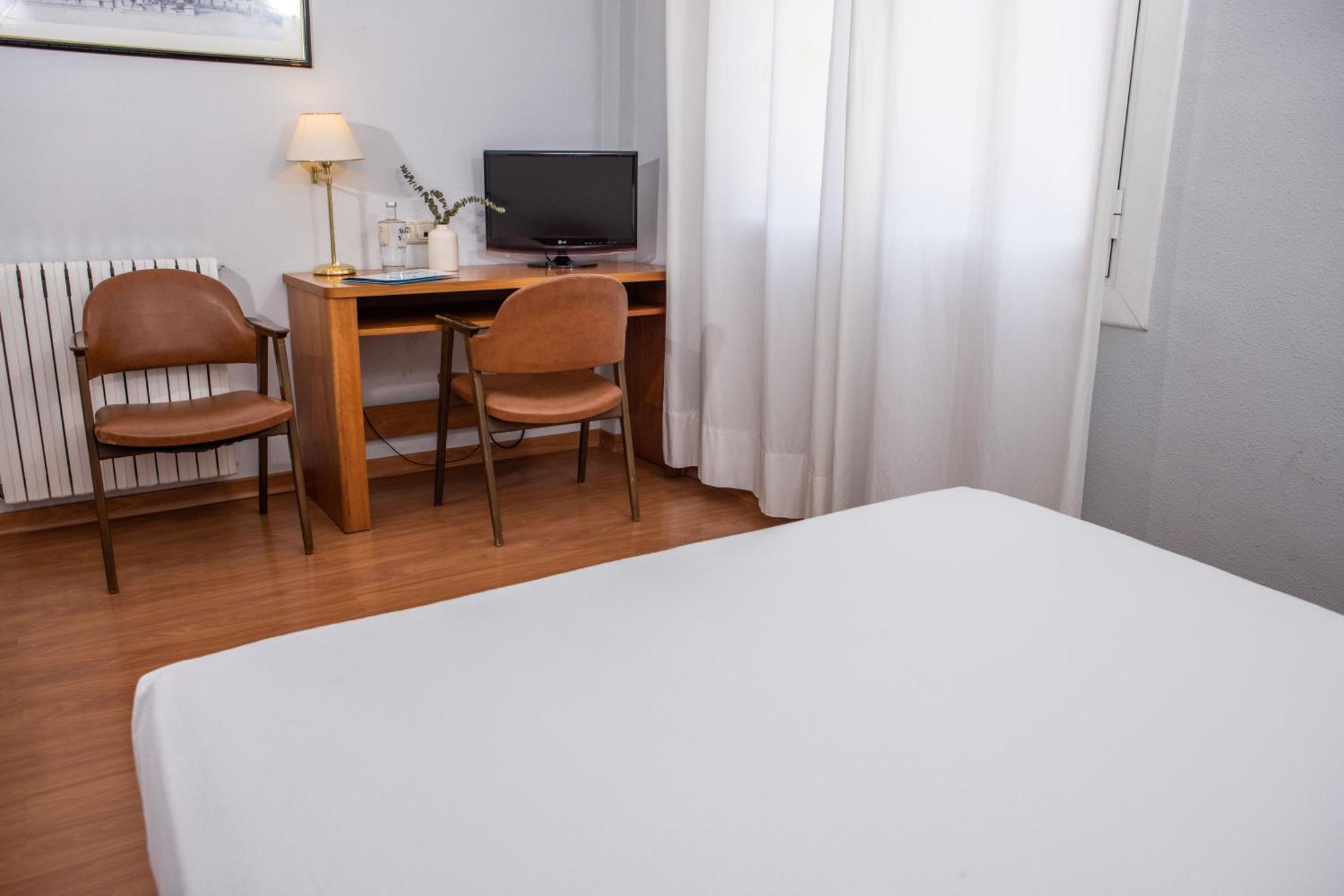 Rvhotels Broquetas Spa Termal Caldes De Montbui Phòng bức ảnh
