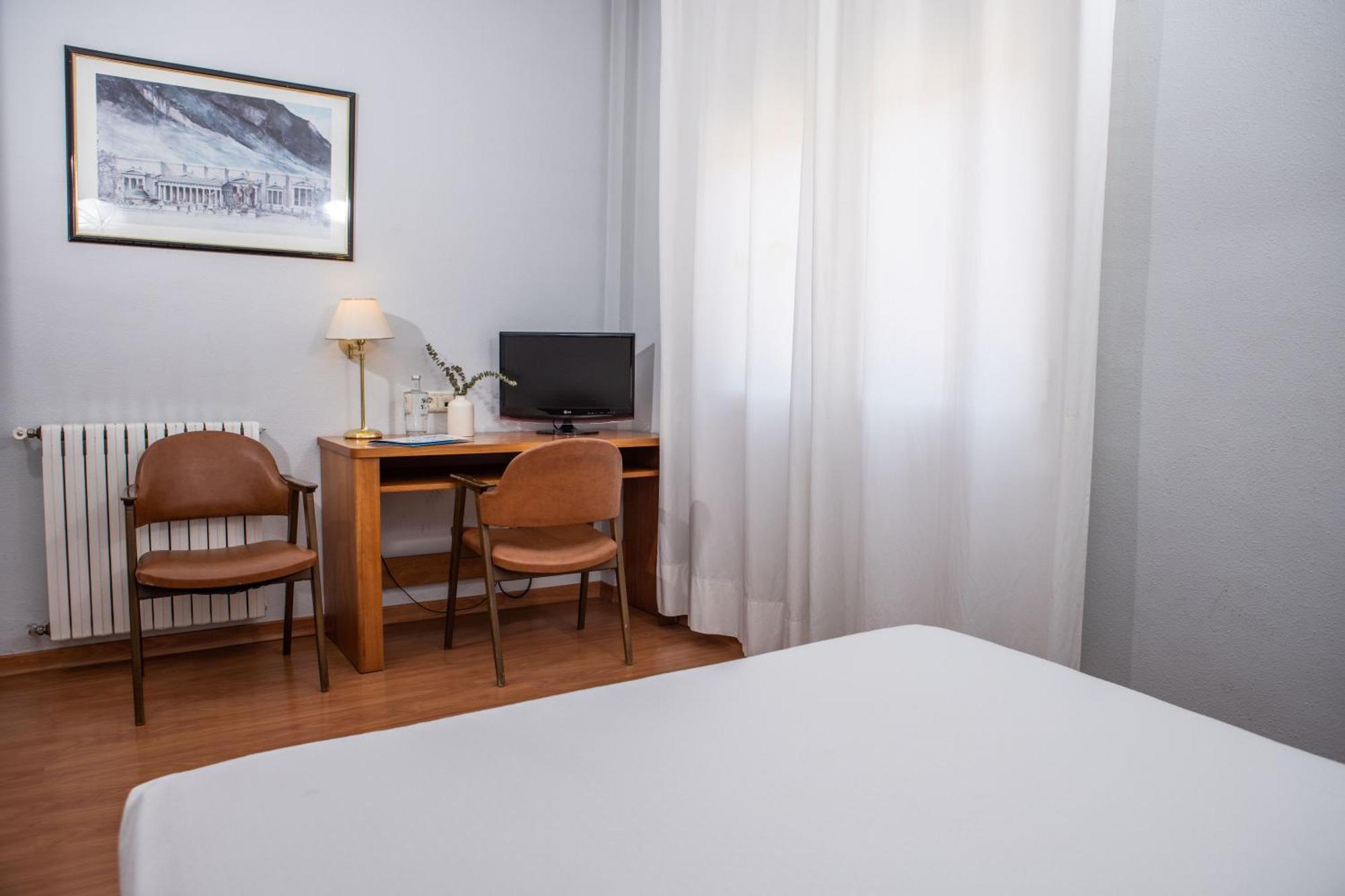 Rvhotels Broquetas Spa Termal Caldes De Montbui Phòng bức ảnh