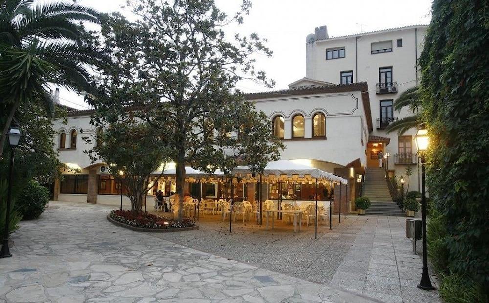 Rvhotels Broquetas Spa Termal Caldes De Montbui Ngoại thất bức ảnh